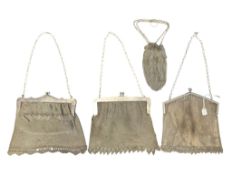 FOUR EARLY 20TH CENTURY VINTAGE LADIES' MESH CHAINMAIL BAGS / PURSES