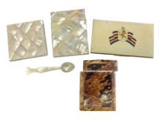 COLLECTION OF 19TH / EARLY 20TH CENTURY LADIES CURIOS