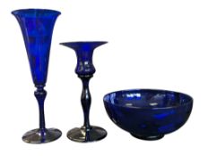 THREE LATE 20TH CENTURY VINTAGE BRISTOL BLUE GLASS PIECES
