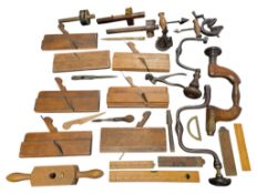 COLLECTION OF 20TH CENTURY VINTAGE WOODWORKING TOOLS