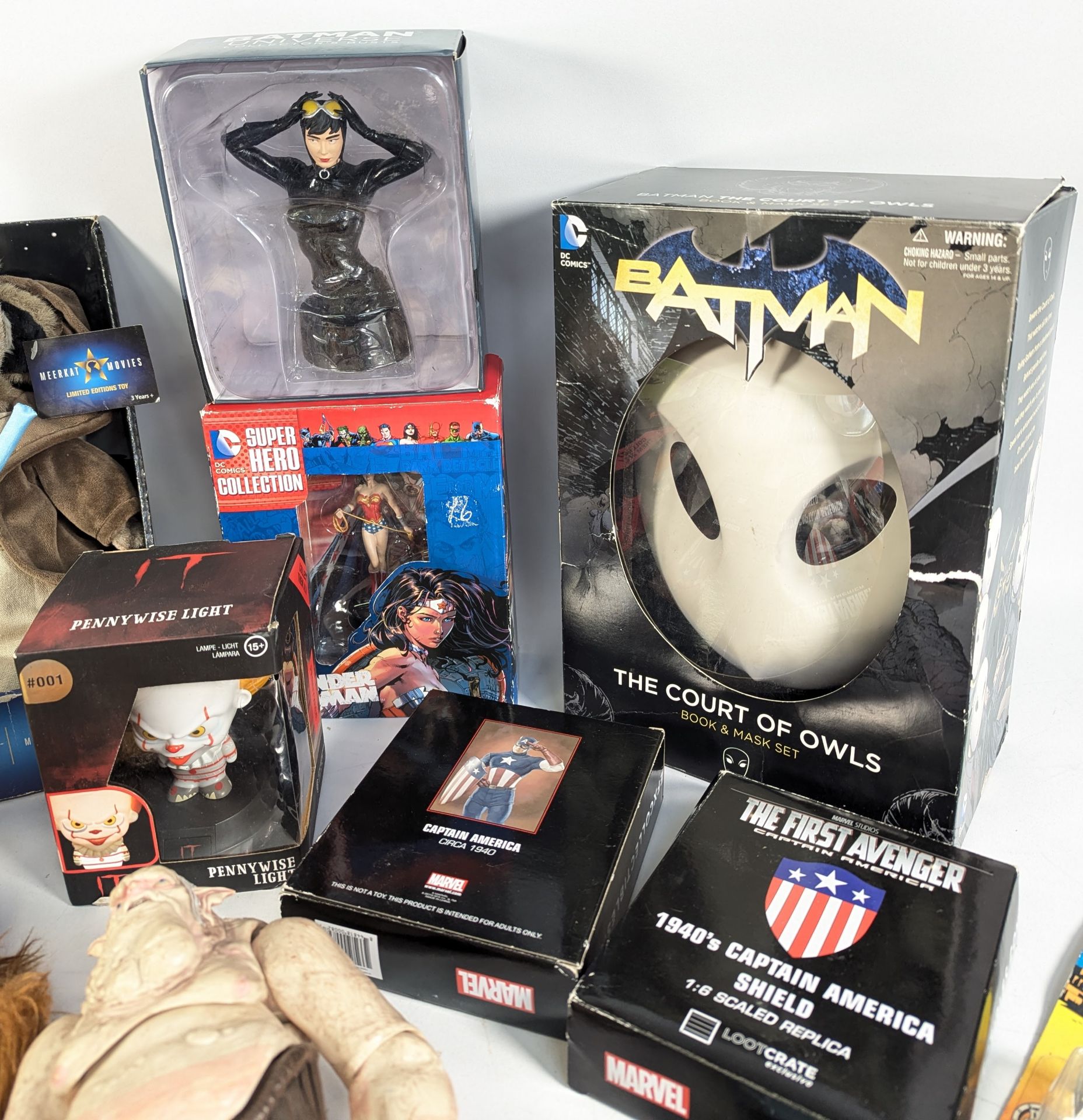 RETRO TOYS - COLLECTION OF VINTAGE FIGURES TOYS & GAMES - Image 8 of 9