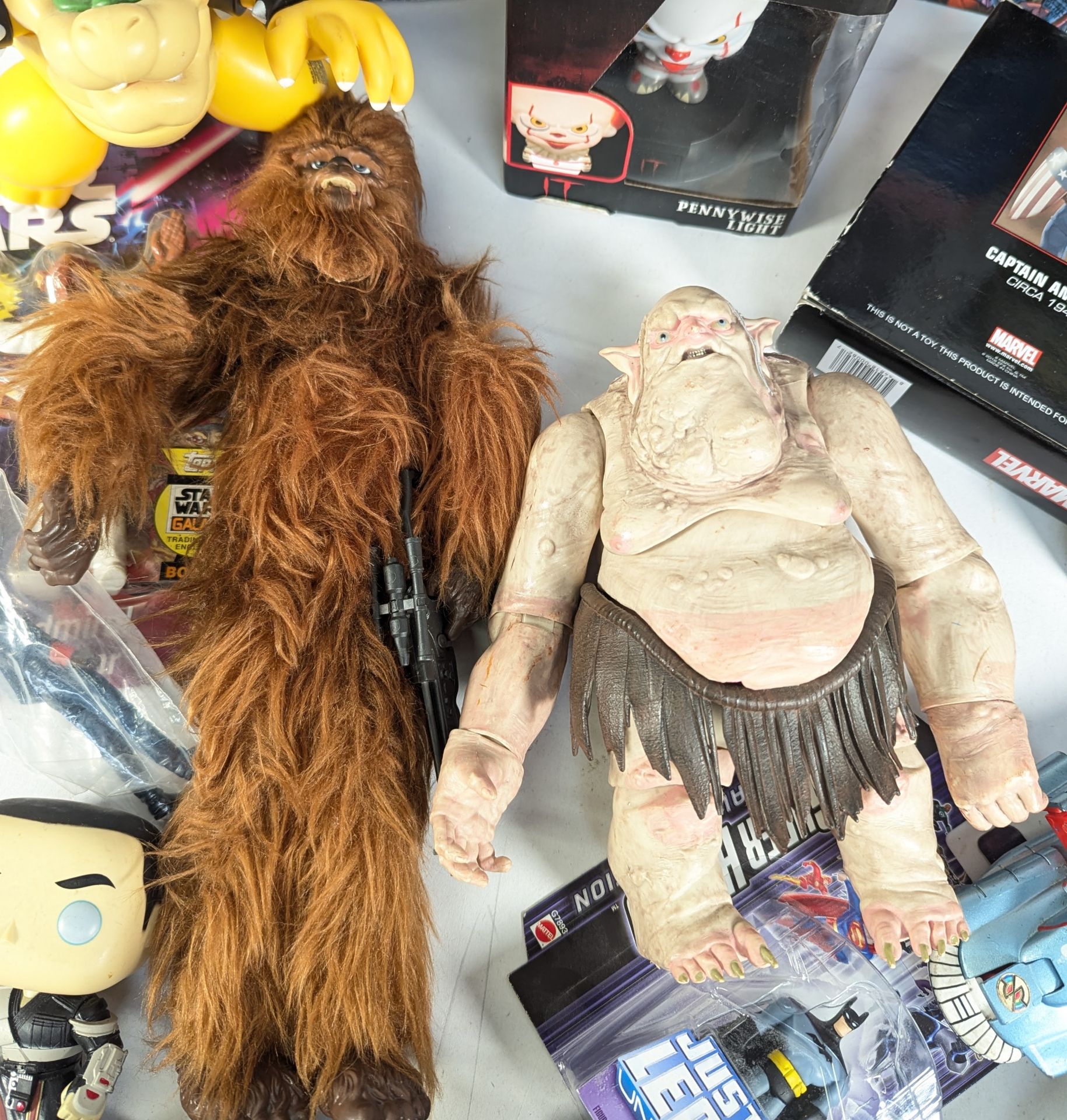 RETRO TOYS - COLLECTION OF VINTAGE FIGURES TOYS & GAMES - Image 7 of 9