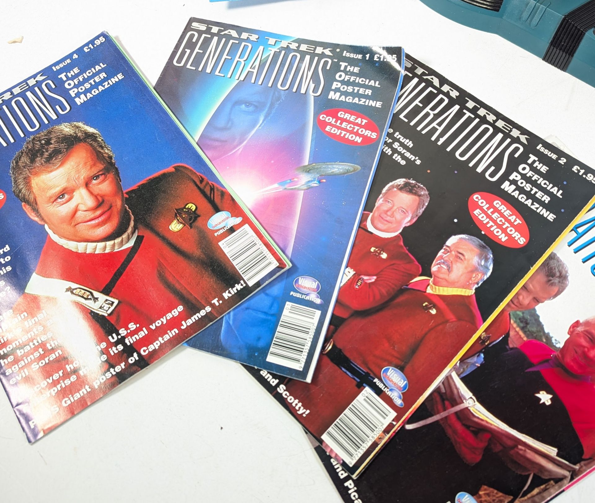 STAR TREK - VINTAGE 1990s BAN DAI TRANSPORTER AND BOOKS - Image 6 of 7