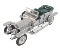 DIECAST - FRANKLIN MINT 1/24 SCALE ROLLS ROYCE SILVER GHOST WITH BO