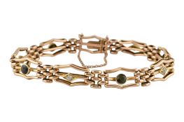 EARLY 20TH CENTURY 15CT GOLD TOURMALINE & DIAMOND BRACELET