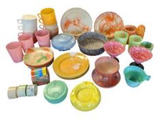 COLLECTION OF EARLY TO MID 20TH CENTURY COLOURFUL BAKELITE TABLEWARE