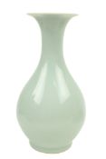 QING DYNASTY CELADON GLAZED YUHUHCHUN VASE 清 天蓝釉玉壶春瓶