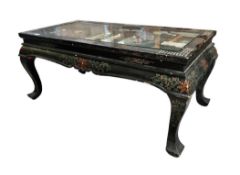 EARLY 20TH CENTURY 1930S CHINESE LACQUERED & INLAID FOLDING COFFEE TABLE