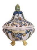 19TH CENTURY ITALIAN MAJOLICA LIDDED TUREEN