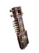 MUSICAL INSTRUMENT - EARLY 20TH CENTURY INDIAN HAND PAINTED SARANGI