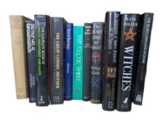 COLLECTION OF LATE 20TH CENTURY VINTAGE MAGIC, PAGAN, WICCA, WITCHES, ETC BOOKS