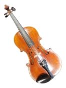 MUSICAL INSTRUMENT - EARLY 20TH CENTURY VINTAGE VIOLIN