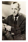 ACTORS - SIR ALEC GUINNESS (1914-2000) - VINTAGE AUTOGRAPHED PHOTO