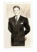 ACTORS - ERROL FLYNN (D.1959) - EARLY SIGNED PHOTOGRAPH