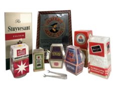 A 20TH CENTURY COLLECTION OF ADVERTISING ITEMS