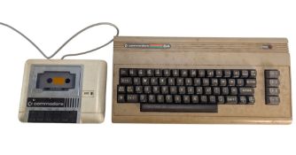 RETRO GAMING - VINTAGE COMMODORE 64 HOME COMPUTER & TAPE DECK