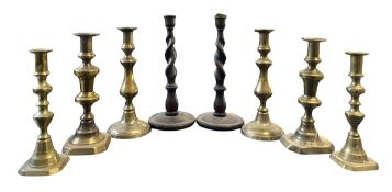 COLLECTION OF BRASS CANDLESTICKS & OAK CANDLESTICKS
