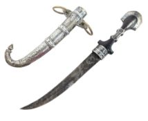 EARLY 20TH CENTURY MOROCCAN KOUMMYA DAGGER