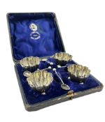 CASED SET OF FOUR VICTORIAN HALLMARKED SILVER SALT CELLARS WITH SPOONS