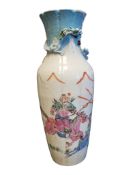 19TH CENTURY CHINESE HAND PAINTED FAMILLE ROSE STYLE VASE