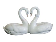 LLADRO - 1999 ENDLESS LOVE SWANS PORCELAIN FIGURE