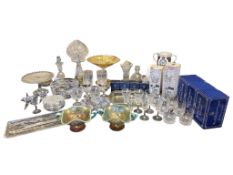 LARGE COLLECTION OF 20TH CENTURY GLASS WARES