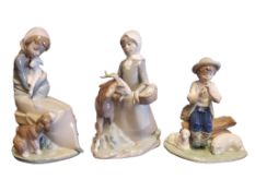 LLADRO & NAO - THREE 20TH CENTURY VINTAGE PORCELAIN FIGURES