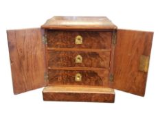 20TH CENTURY VINTAGE WALNUT TABLETOP CABINET CHEST OF DRAWERS