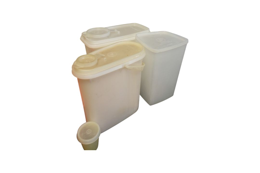 LARGE COLLECTION OF VINTAGE ORIGINAL TUPPERWARE CONTAINERS - Bild 6 aus 6