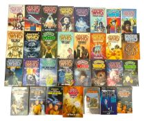 DOCTOR WHO & STAR TREK - COLLECTION OF LATE 20TH CENTURY TARGET & TITAN PAPERBACK BOOKS