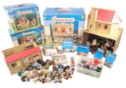 SYLVANIAN FAMILIES - COLLECTION OF VINTAGE SETS AND CHARACTERS