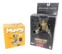 STAR TREK - CAPTAIN KIRK AND COMMAND CHAIR WITH MUMMY FIGURE