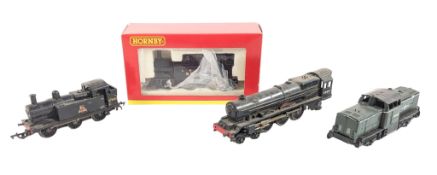 MODEL RAILWAY - x4 OO GAUGE TRI-ANG & HORNBY LOCOMOTIVES