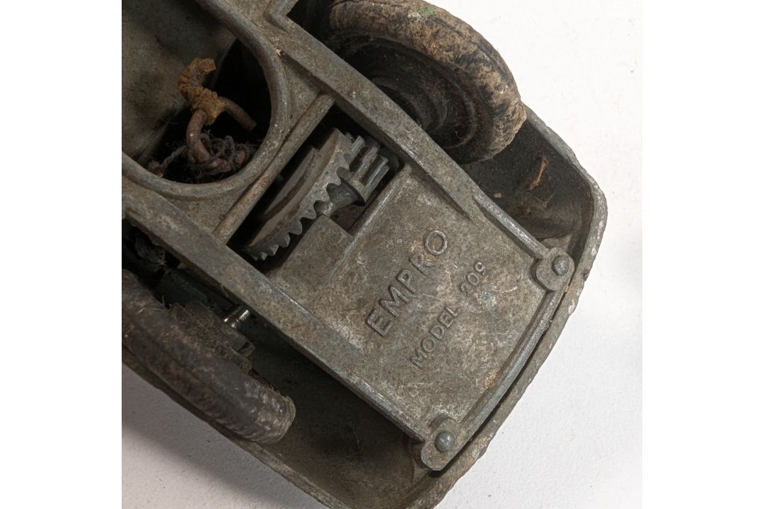 CLOCKWORK - COLLECTION OF VINTAGE MINIC & OTHER CLOCKWORK CARS - Image 4 of 6