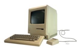 APPLE MACINTOSH 512K COMPUTER, KEYBOARD & MOUSE, C1980S