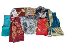 COLLECTION OF 20TH CENTURY VINTAGE FABRICS & CLOTHING