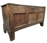 18TH CENTURY OAK WOOD SIX PLANK COFFER