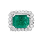 Kleine Brosche mit Smaragd von ca. 6 ct 