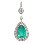 Anhänger mit Smaragd und Diamanten, 