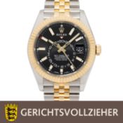 ROLEX Sky-Dweller in Stahl/Gelbgold Ref. 326933 Herrenuhr mit Box und Papieren von 2023. 