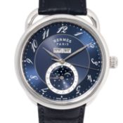 HERMÈS Arceau 43 Grande Lune Ref. AR8.810 Herrenuhr mit Box und Papieren von  2022. 