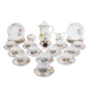 MEISSEN 39-tlg. Kaffeeservice f. 12 Personen 'Blume 2', 2. Wahl, 20. Jh.