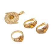 Schmuckset bestehend aus Ring, Ohrringen und Anhänger 
