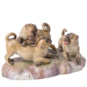 MEISSEN, Figurengruppe "Drei spielende Möpse" 1814–1860