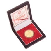 China/Gold - 100 Yuan 1991, Kaiser Kang Xi, vz aus PP, leichte Tönung,