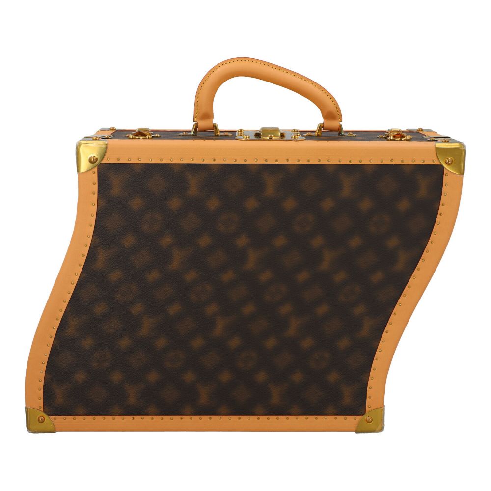 Designer Fashion & Accessories - All prices incl. buyers´s premium!