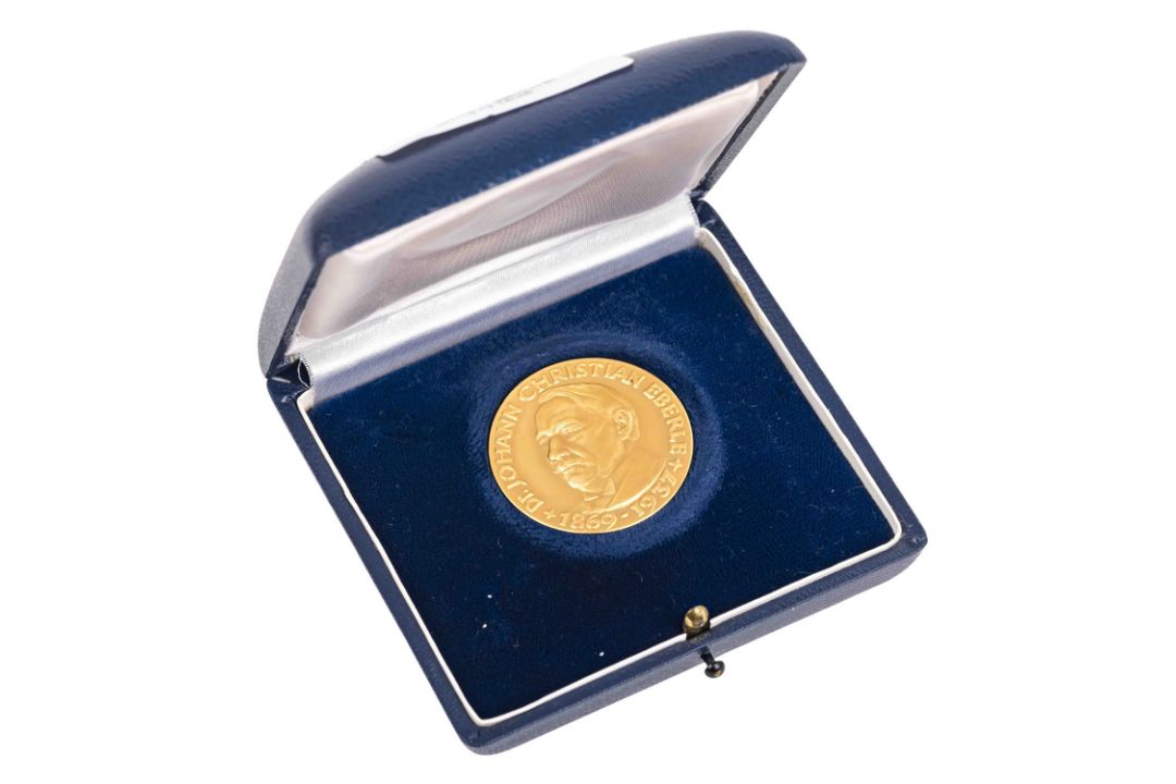 GOLDmedaille, "Dr. Johann Christian Eberle // 1869 - 1937",  - Bild 1 aus 3