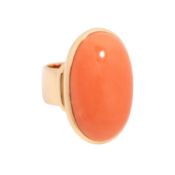Ring mit feiner ovaler Koralle, 