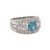 Ring mit Zirkon und Diamanten von zus. ca. 1,5 ct, 