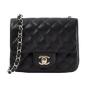 CHANEL Umhängetasche "MINI SQUARE FLAP BAG", Koll.: 2009-2010.